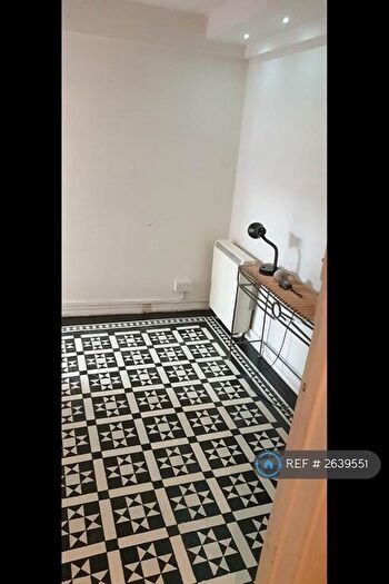 1 Bedroom Flat To Rent In Creighton Avenue, London, N10
