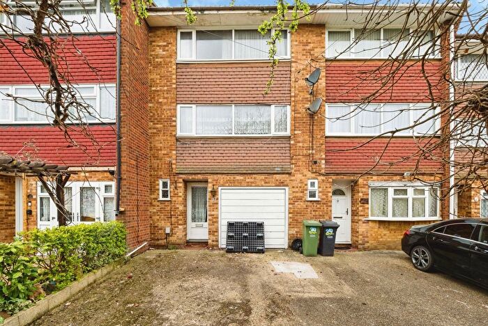 3 Bedroom Terraced House For Sale In Great Cullings, Rush Green, Romford, RM7