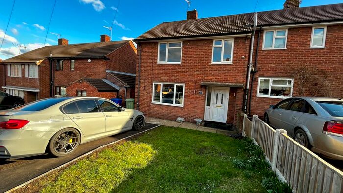 3 Bedroom Semi-Detached House To Rent In Flamsteed Crescent, Chesterfield, S41