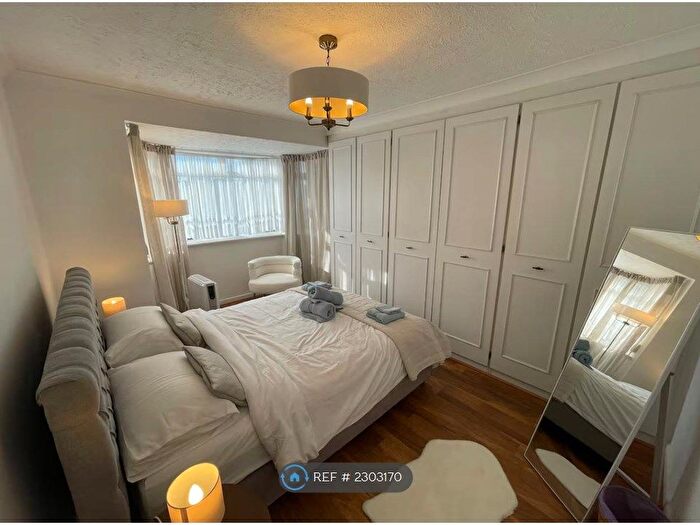 1 Bedroom Flat To Rent In Old Ruislip Road, Northolt, UB5