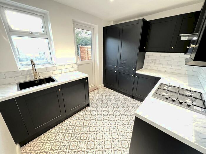 3 Bedroom House To Rent In St Quintin Road, Plaistow, E13