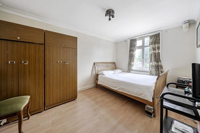 7 Bedroom Detached House For Sale In Le May Avenue, London, SE12