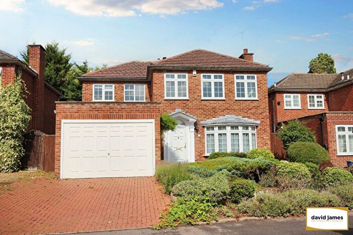 4 Bedroom Detached House For Sale In Tall Elms Close, Bromley, BR2