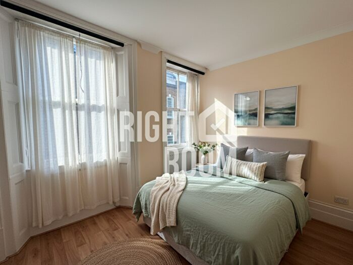 1 Bedroom Flat To Rent In Bed Apartment, Great Russell Street, WC1B