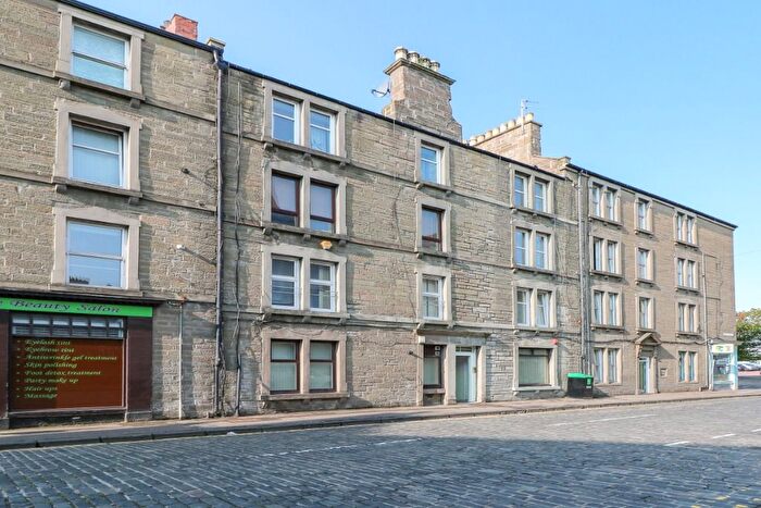 1 Bedroom Flat To Rent In Eliza Street, Stobswell, Dundee, DD4