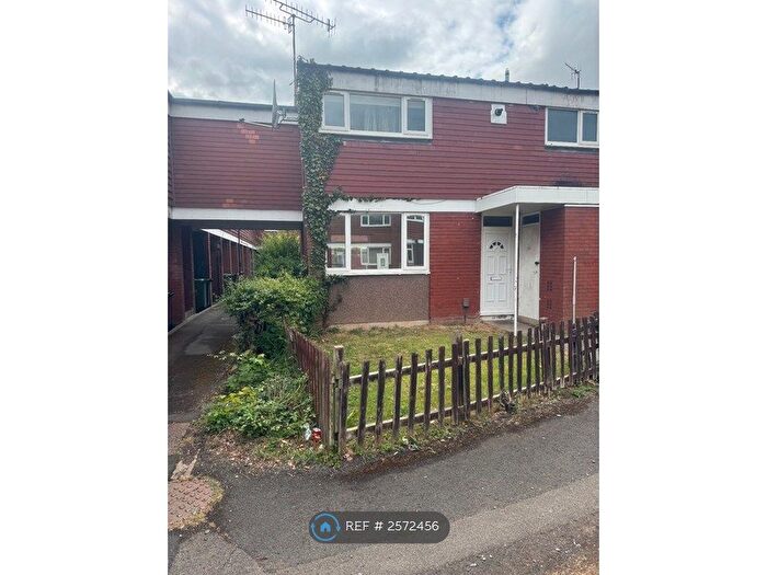 4 Bedroom End Of Terrace House To Rent In Fulbrook Close, Redditch, B98