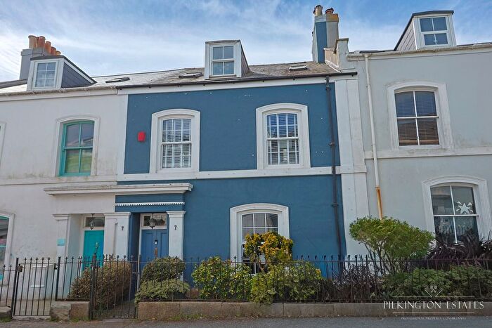 5 Bedroom Terraced House For Sale In Park Street, Plymouth, Devon, PL3