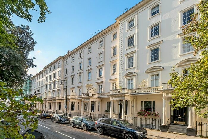 2 Bedroom Flat To Rent In Warwick Square, London, SW1V