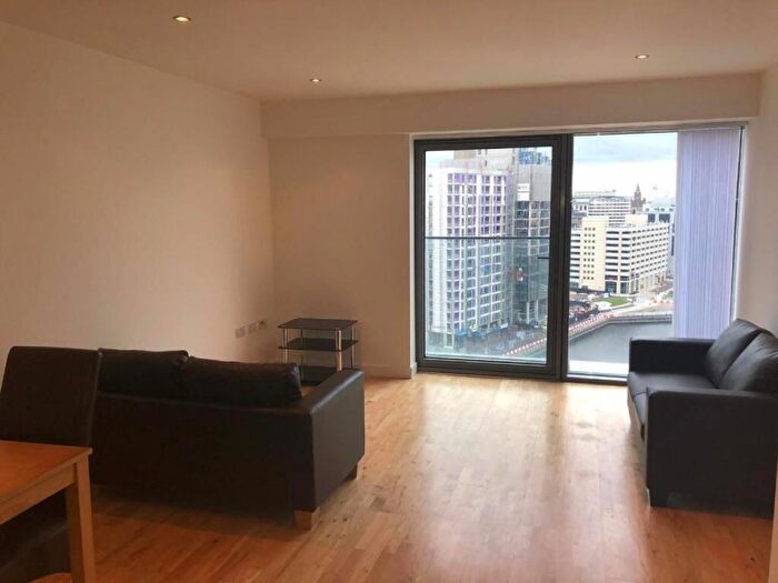 1 Bedroom Apartment For Sale In Alexandra Tower, Princes Parade, Liverpool, Merseyside, L3