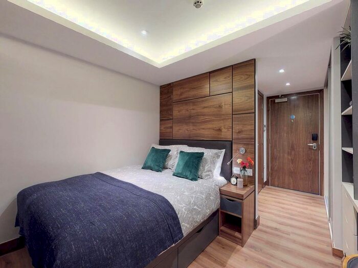 Studio To Rent In Cookridge Street, Leeds, West Yorkshire, LS2