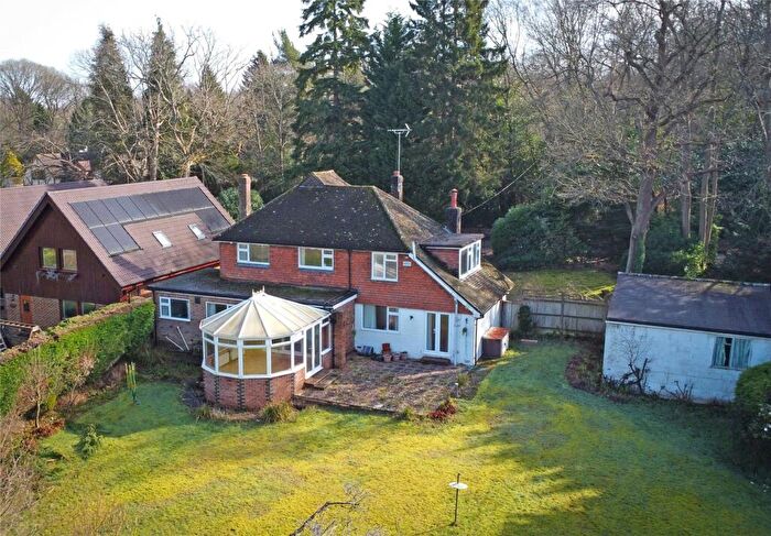 4 Bedroom Detached House For Sale In Furnace Wood, Felbridge, West Sussex, RH19