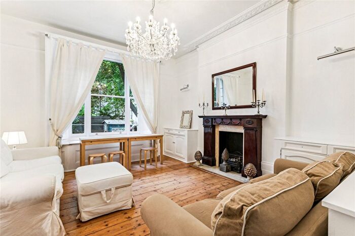 1 Bedroom Flat To Rent In Cambridge Gardens, London, W10