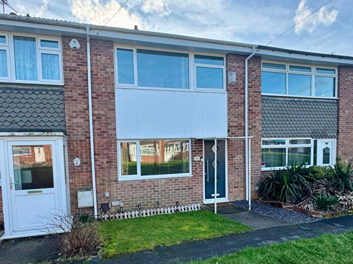 3 Bedroom Terraced House For Sale In Oversetts Court, Newhall, DE11