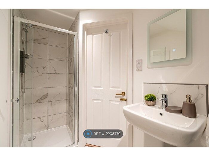 1 Bedroom Property To Rent In Springvalley Gardens, Edinburgh, EH10