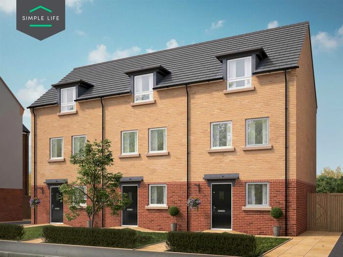 3 Bedroom Semi-Detached House To Rent In Chase Park, Ellesmere Port, CH65