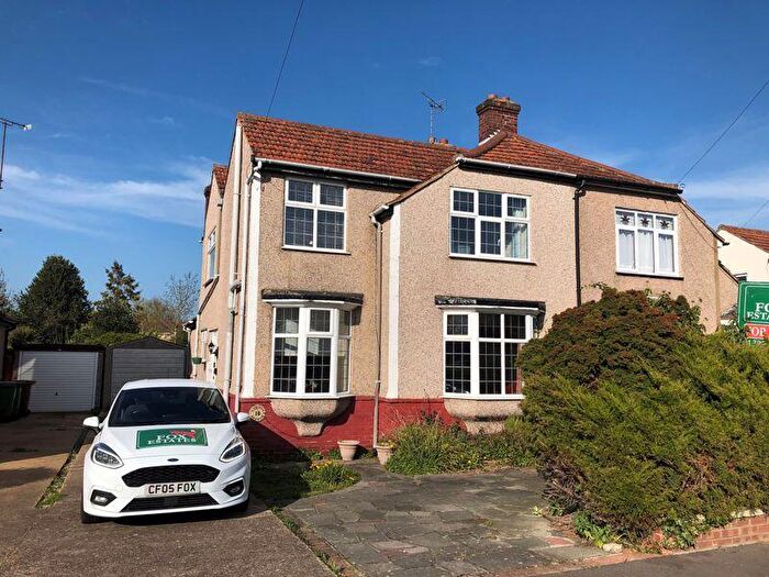 4 Bedroom Semi-Detached House For Sale In Garden Avenue, Bexleyheath, DA7