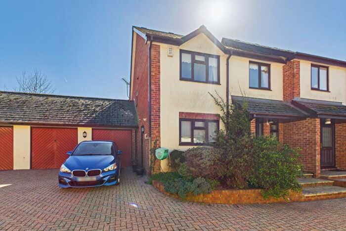 3 Bedroom End Of Terrace House For Sale In Hayes Lane, East Budleigh, EX9