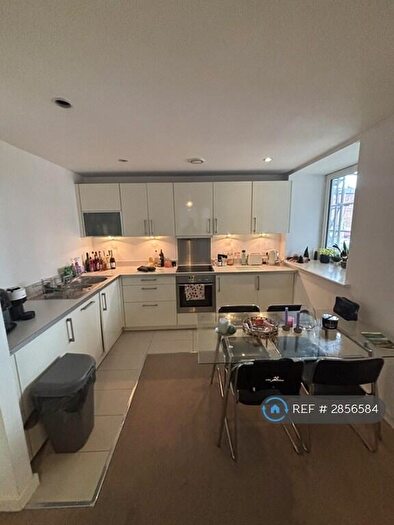 2 Bedroom Flat To Rent In Blackfriars Road, Salford, M3