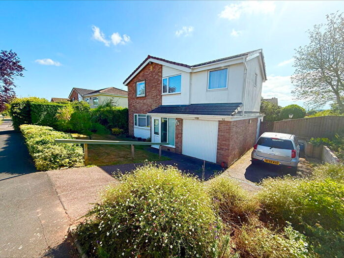 4 Bedroom Detached House For Sale In Winslade Park Avenue, Clyst St. Mary, EX5