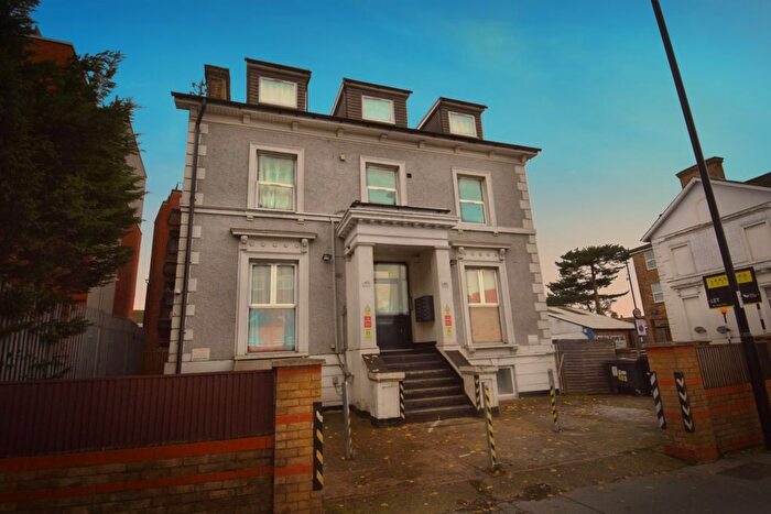 1 Bedroom Flat To Rent In London Road, Croydon, CR0