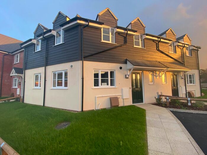 4 Bedroom Terraced House To Rent In Buckingham Close, Carbrooke, Thetford, IP25