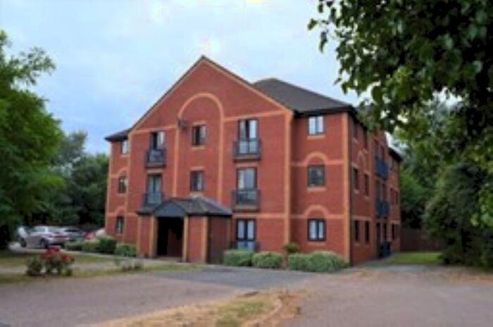 2 Bedroom Flat To Rent In Pennycress, Weston-Super-Mare, BS22