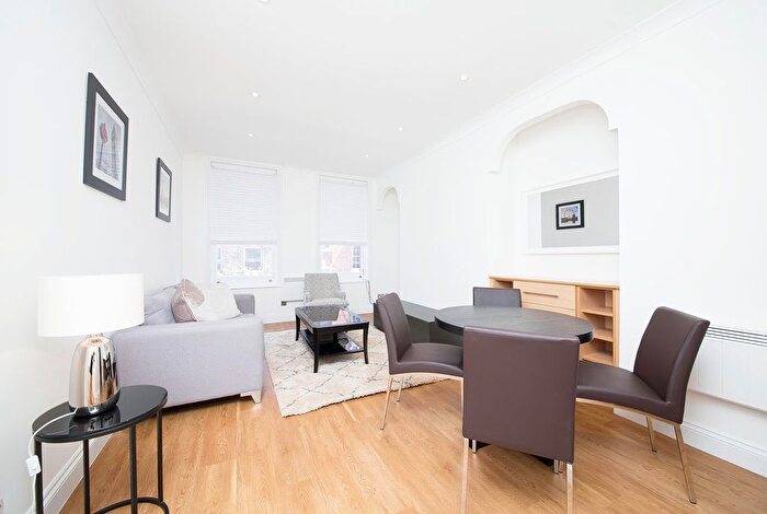2 Bedroom Flat To Rent In Hanson Street, London, W1W