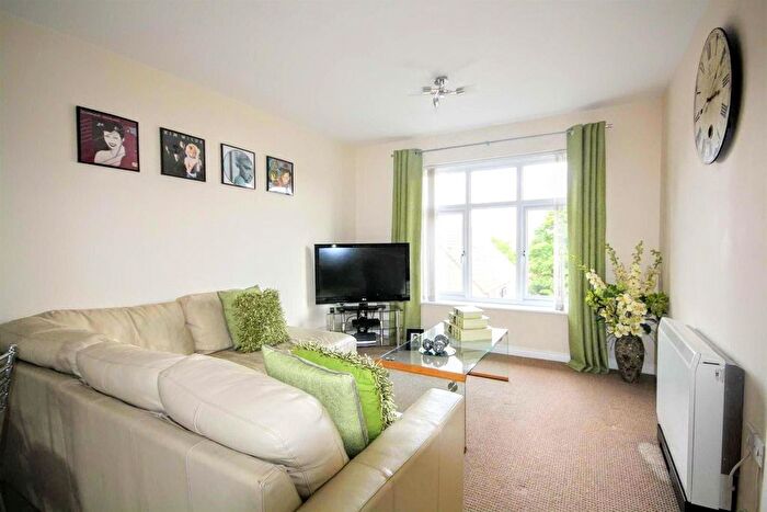 2 Bedroom Flat To Rent In Highfield Rise, Chester-Le-Street, DH3