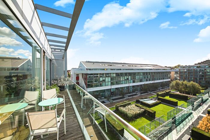 2 Bedroom Flat For Sale In Highbury Stadium Square, London, N5