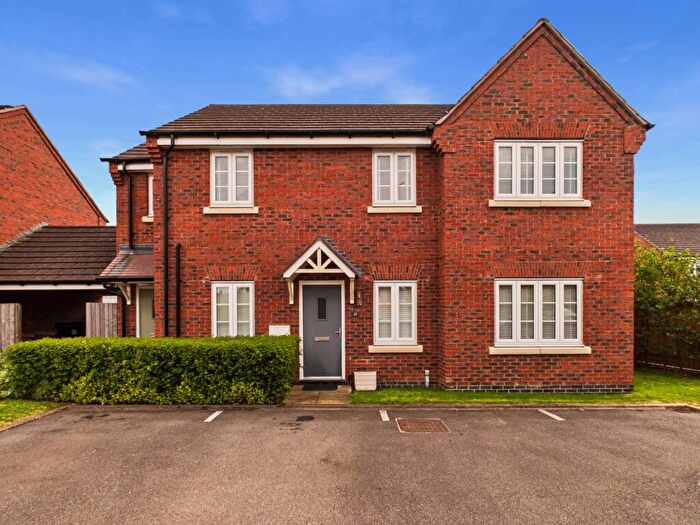 2 Bedroom Apartment For Sale In Dove Place, Hatton, Derby, DE65