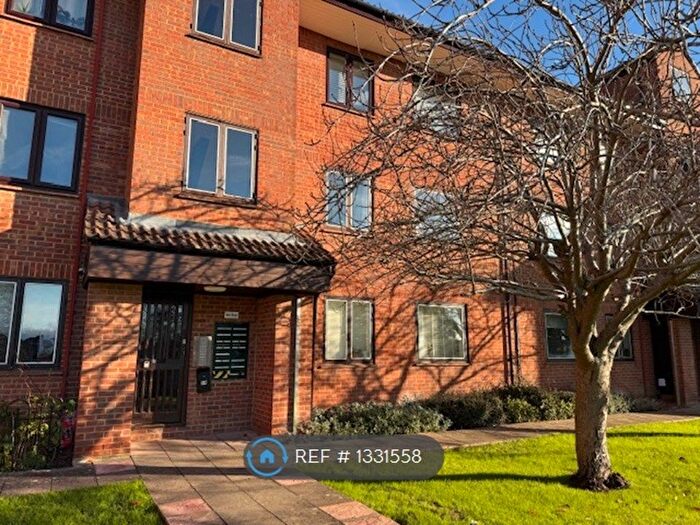 1 Bedroom Flat To Rent In Tippett Rise, Reading, RG2