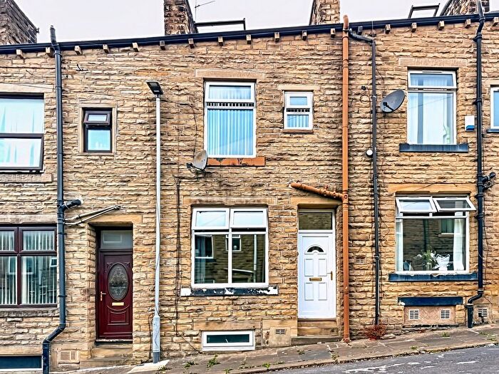 4 Bedroom Terraced House For Sale In Paget Street, BD21