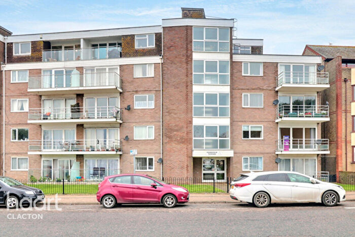 2 Bedroom Apartment For Sale In Marine Parade East, Clacton-On-Sea, CO15