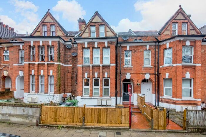 1 Bedroom Flat To Rent In Leigham Vale, Tulse Hill, London, SW16