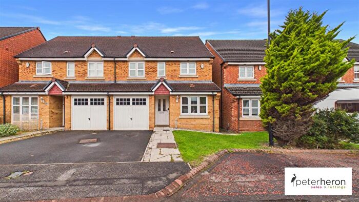 3 Bedroom Semi-Detached House For Sale In Southside Gardens, South Hylton, Sunderland, SR4