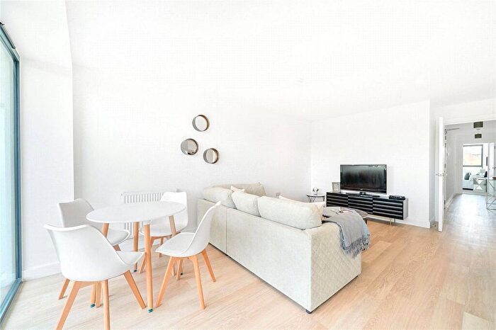 1 Bedroom Apartment For Sale In Forest View, London, E4