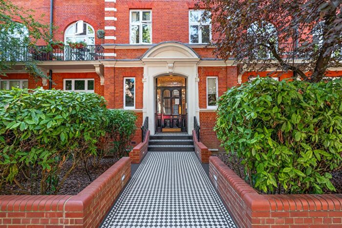 2 Bedroom Flat To Rent In Randolph Avenue, London, W9