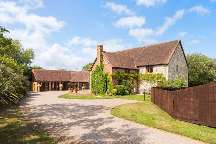 6 Bedroom Detached House For Sale In Corse Lawn, Gloucester, GL19