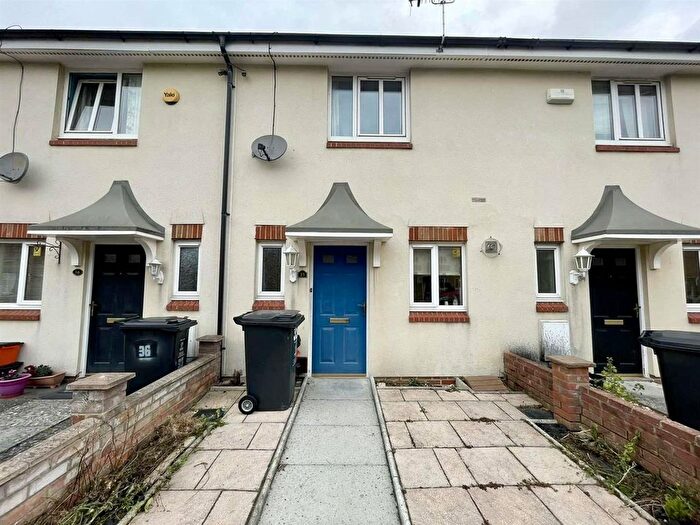 2 Bedroom Terraced House To Rent In Bilborough Drive, Swindon, SN3