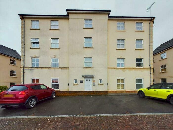 2 Bedroom Apartment To Rent In Bache House, Frankel Avenue, Swindon, SN25