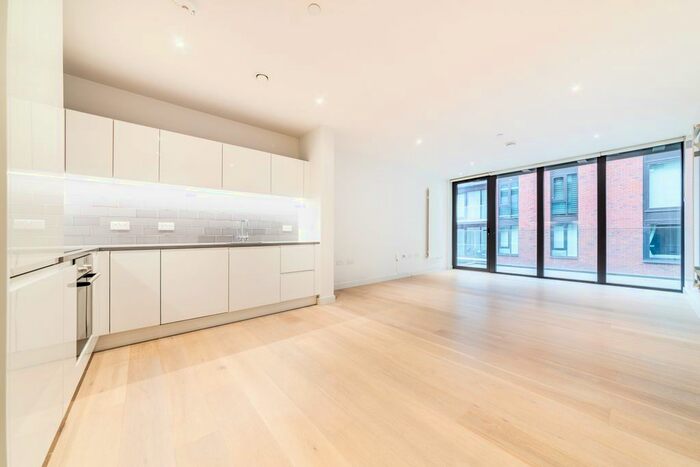 1 Bedroom Flat To Rent In Echo Court, Admiralty Avenue, Royal Wharf, London, E16