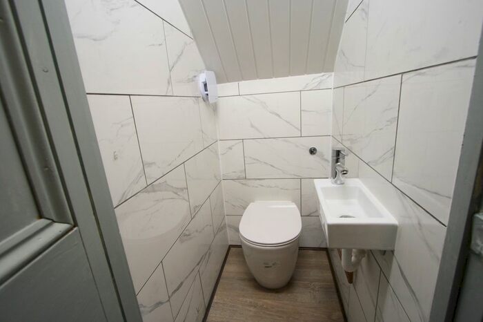 1 Bedroom Flat To Rent In Skelbrook Street, London, SW18