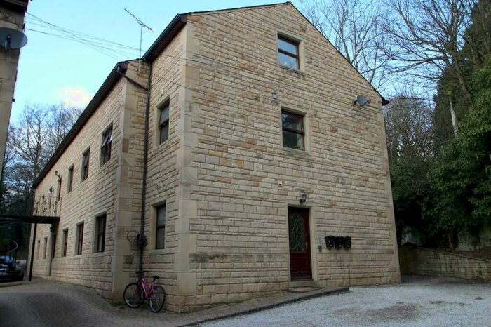 2 Bedroom Flat To Rent In Woodleigh Hall Mews, Knott Lane, Rawdon, Leeds, Uk, LS19