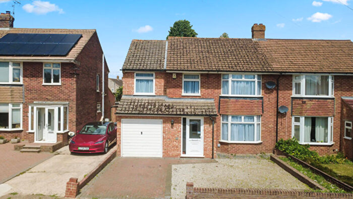 4 Bedroom Semi Detached House For Sale In Hollowmede, Canterbury, CT1