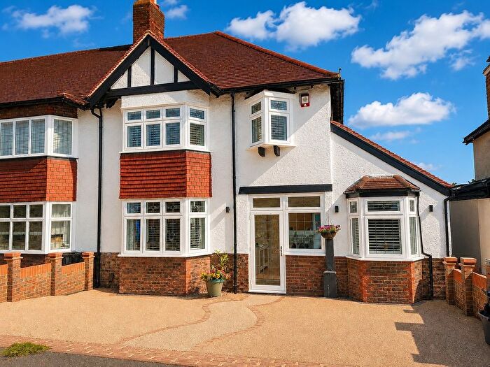 4 Bedroom Property For Sale In Sandersfield Road, Banstead, SM7