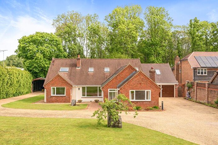 5 Bedroom Detached House For Sale In Main Road, Sandleheath, SP6