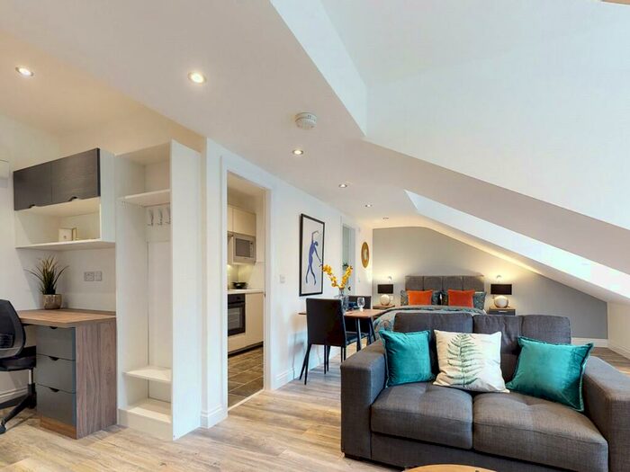 Studio To Rent In Hyde Terrace, Leeds, West Yorkshire, LS2