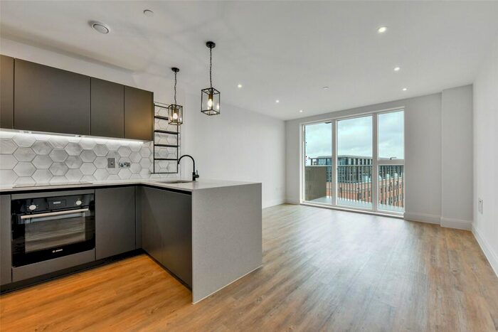 2 Bedroom Apartment To Rent In Aquifer House, Exploration Way, Slough, SL1