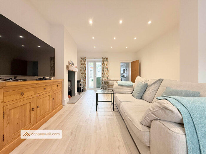 2 Bedroom Terraced House For Sale In Thorn Street, Rawtenstall, Rossendale, BB4