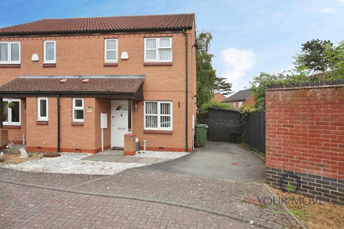 3 Bedroom Semi-Detached House For Sale In Shades Close, Croft, Leicester, Leicestershire, LE9